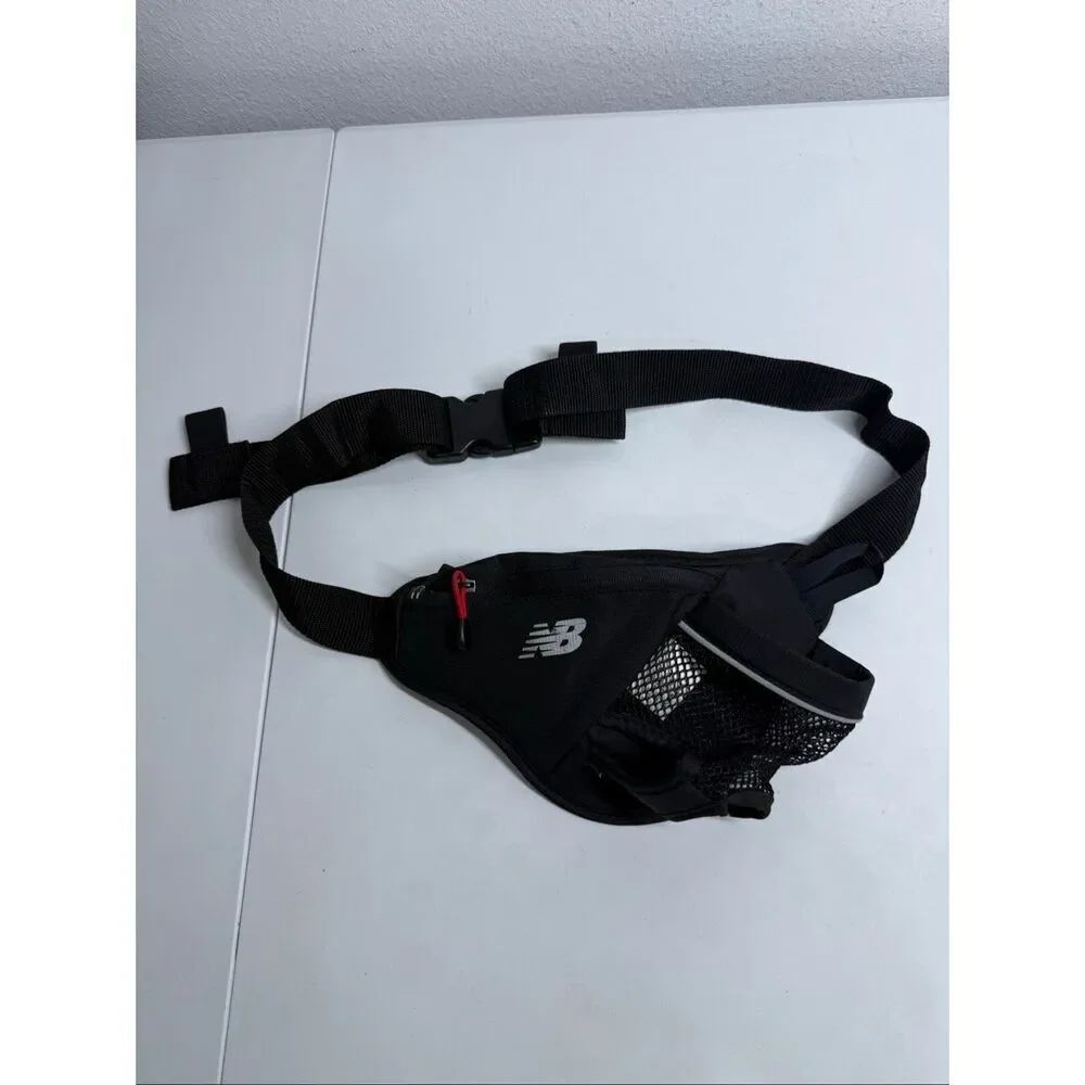 New Balance Triangle Hydration Waist PacK-Adjustable Belt